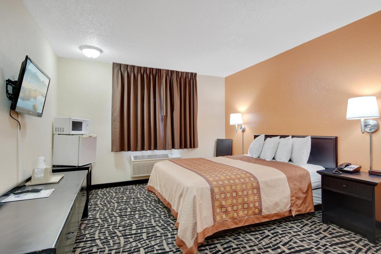 Americas Quality Inn & Suites - Finlayson Εξωτερικό φωτογραφία