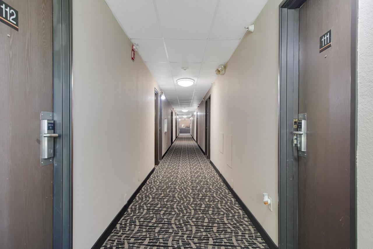 Americas Quality Inn & Suites - Finlayson Εξωτερικό φωτογραφία